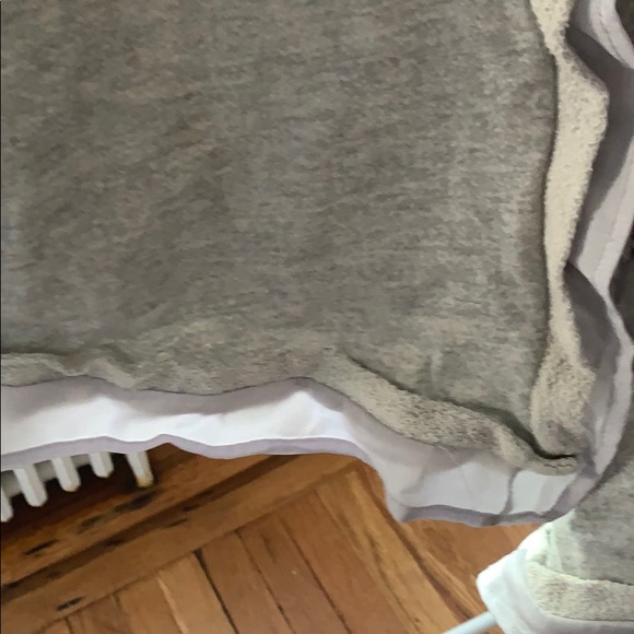 71 Stanton - Pretty, open front sweatshirt - Picture 7 of 10